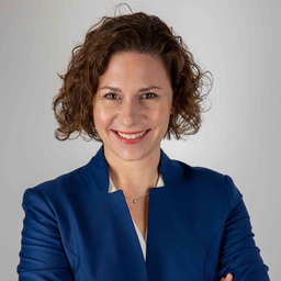 Dr. Julia Greipel
