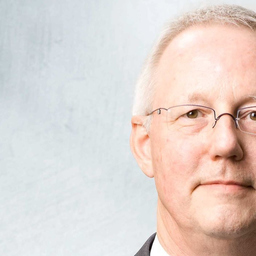 Dr. Bernhard Söder