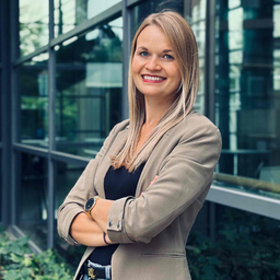 Julia Scharpf