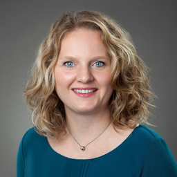 Marnie Stolze