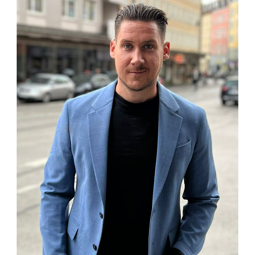 michael-holzhammer-talent-manager-robert-half-xing