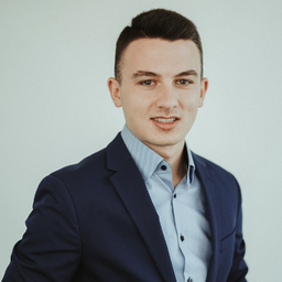 Felix Bach