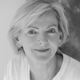 Dr. Imogen Lenhart