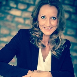 Julia Kenzler