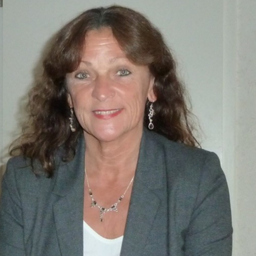 Dr. Anke Moses