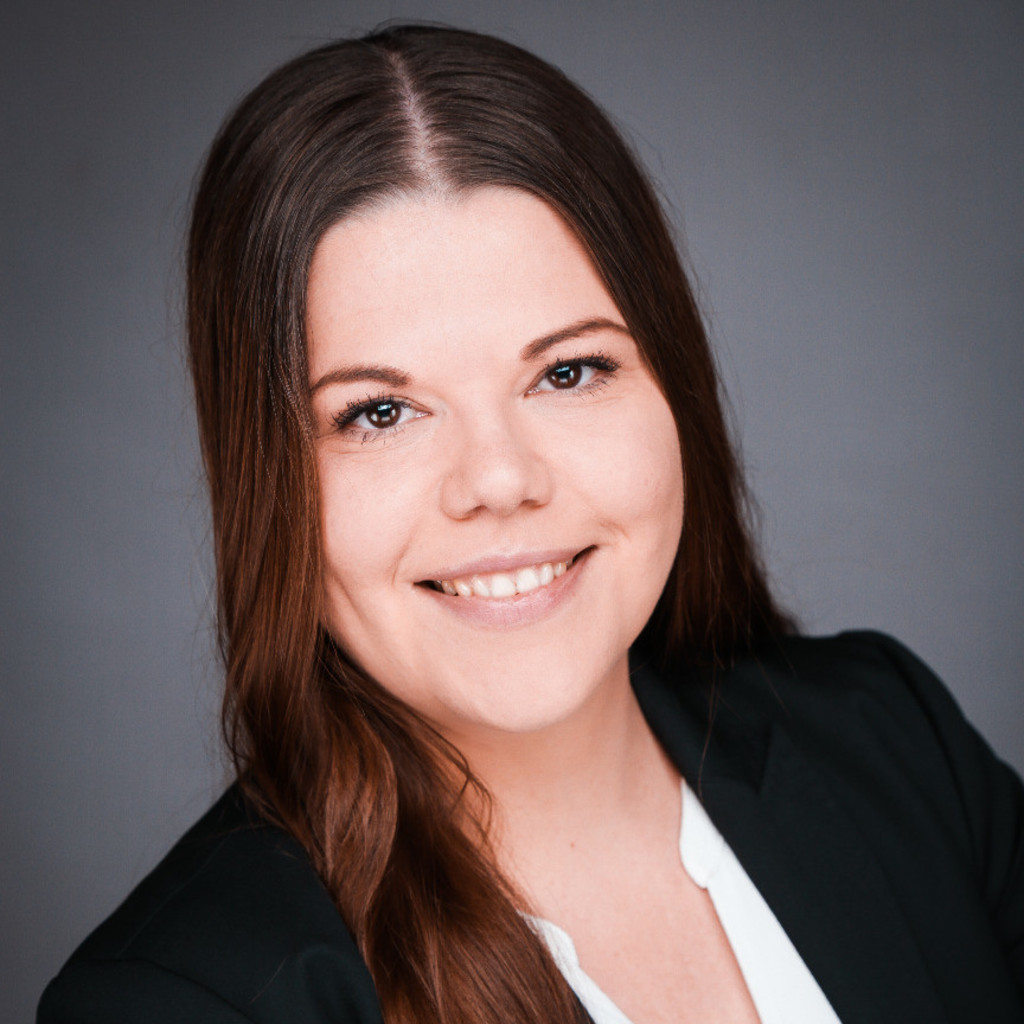 Sabrina Hirsch - Junior Projektleiterin - SNT Regiocom.