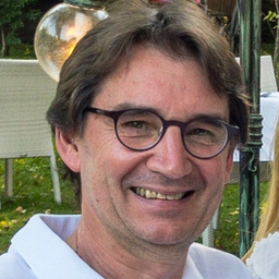 Dr. Peter Bach