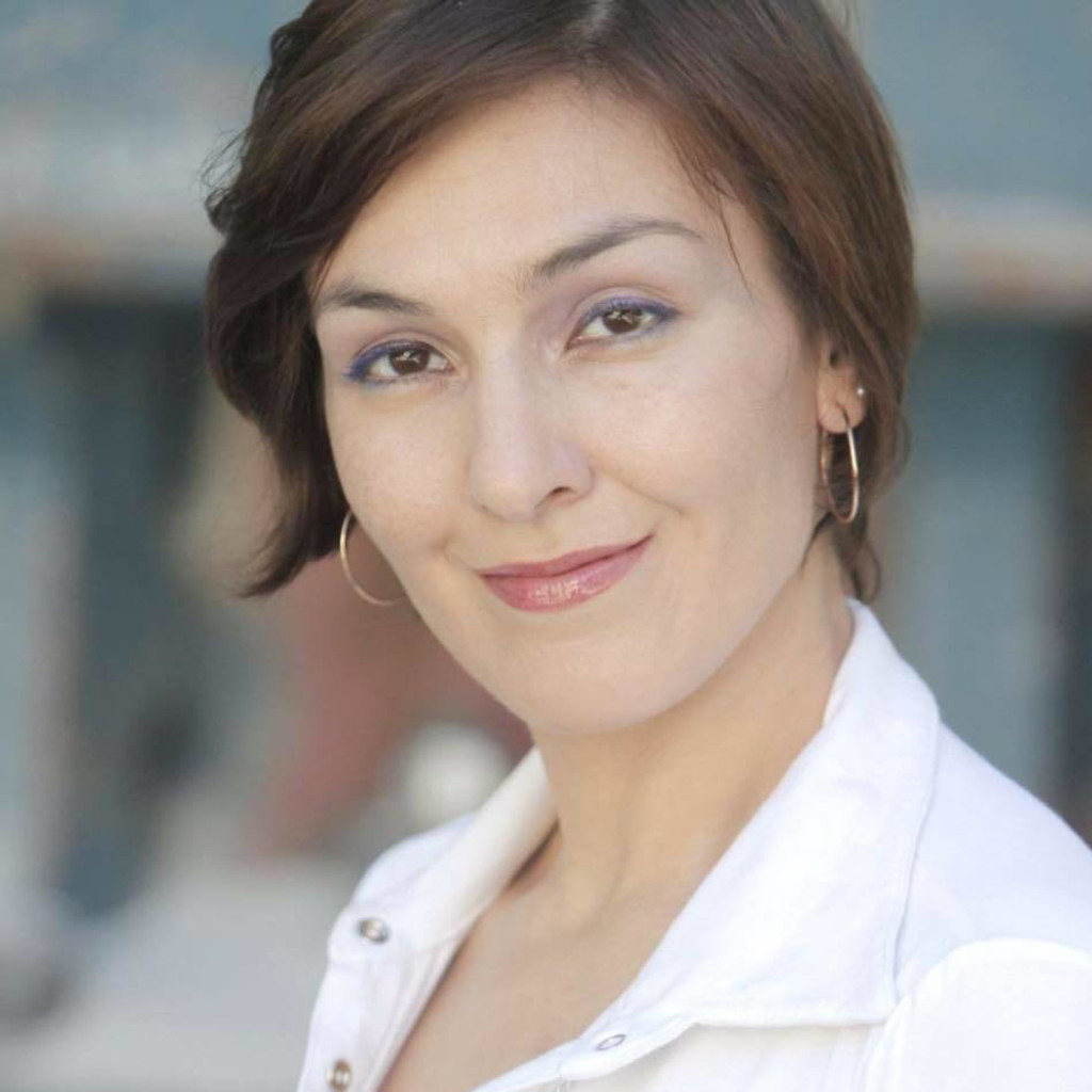 Alina Polyak Customer Success Manager DomainTools XING