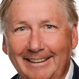  Dipl.-Kaufmann Thomas Schellhas