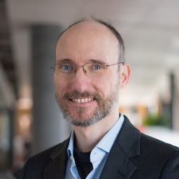 Dr. Sebastian Pfeiffer