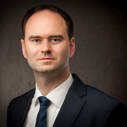 Dr. Lars Knuth