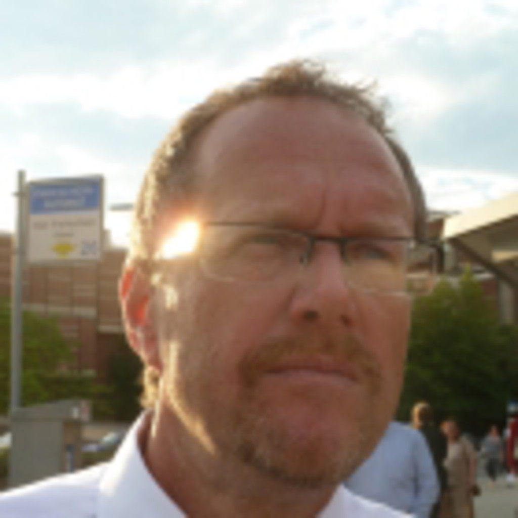 Franz Hartl Vorstand Stiftung Attl XING