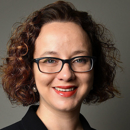 Dr. Petra Hauser
