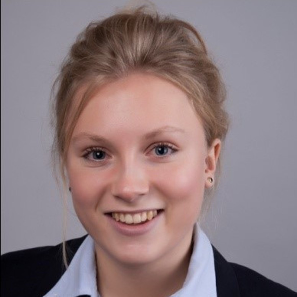 Lisa Ecker Technologie und Managementorientierte