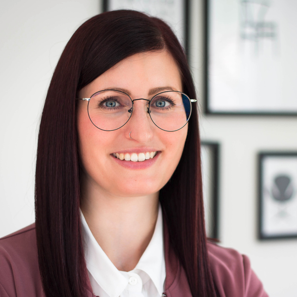 Carmen Miller's Instagram, Twitter & Facebook on IDCrawl