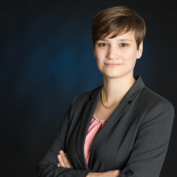 Dr. Lea Bohra