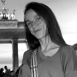 Doinita Hmaruc