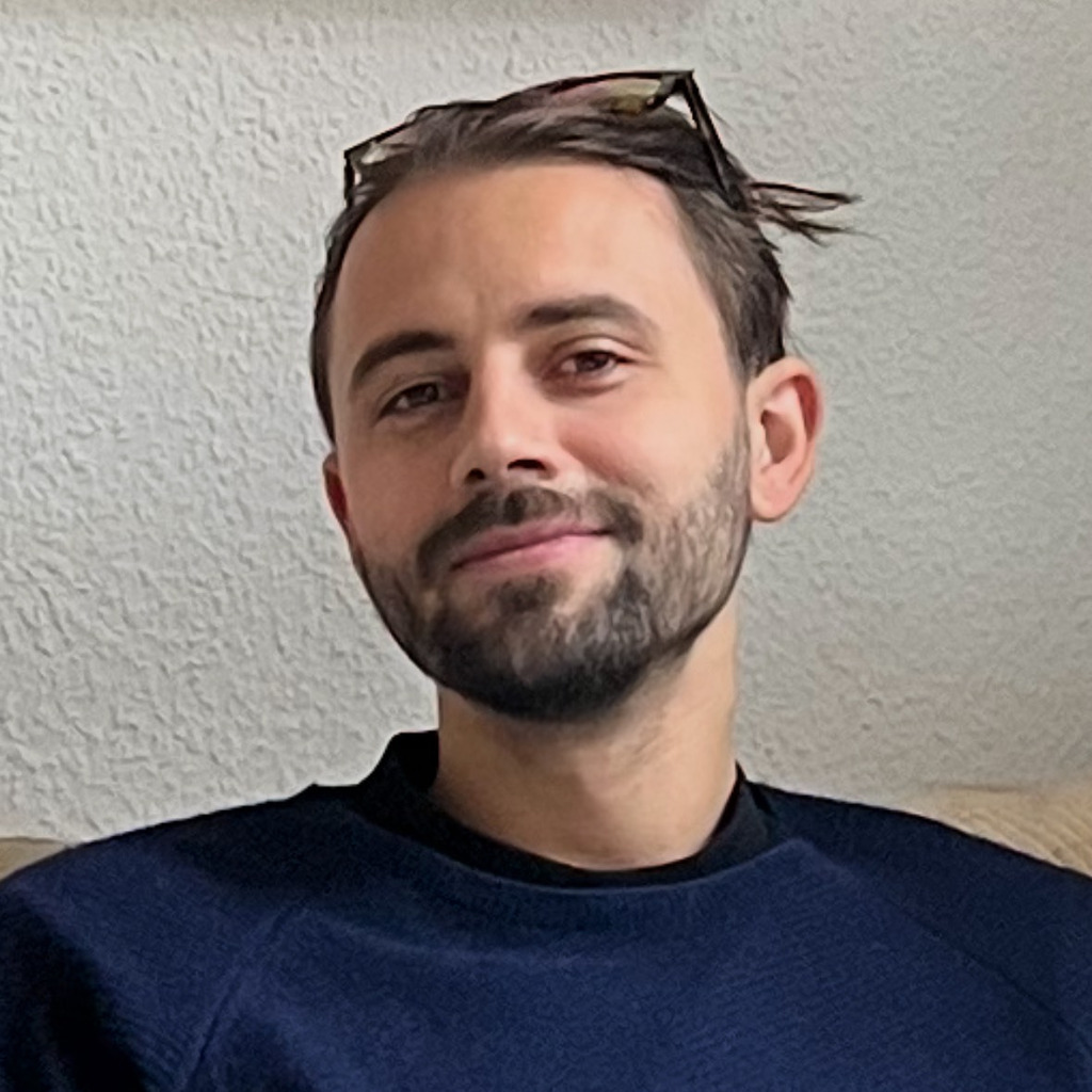 Luis Lohnert Global Account Manager Fujitsu XING