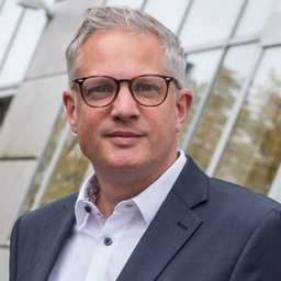 Dr. Sven Holsten