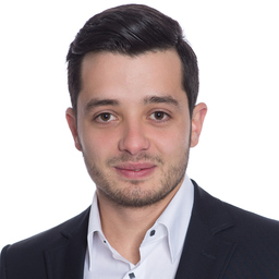 Özgür Tan