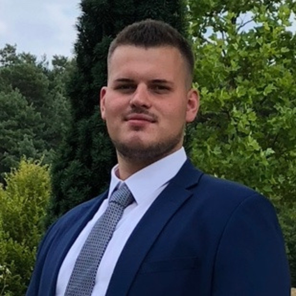tobias-nowak-operator-leitwarte-mainova-ag-xing