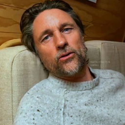 Martin Henderson's profile picture