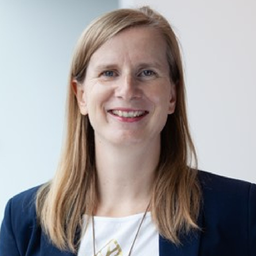 Mag. Steffi Bärmann Academic Expert & Lecturer Human Resource