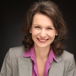 Mag. Katarina Hughes-Straka