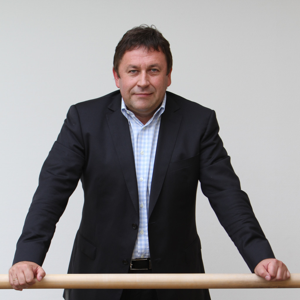 Hans Schneider Geschäftsführender Gesellschafter die media GmbH XING