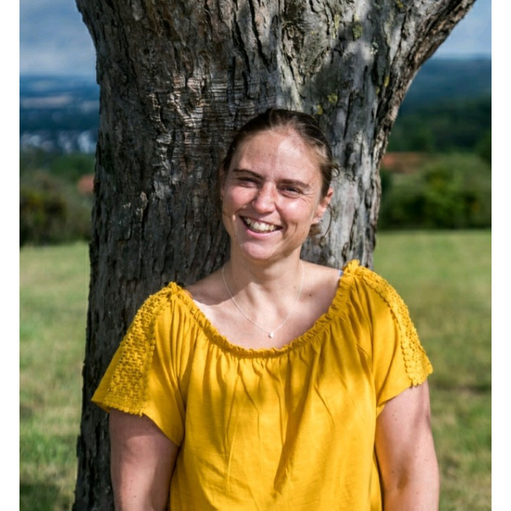 Dipl.-TierÀrztin Carola Thiele Dipl.-TierÀrztin Carola Thiele