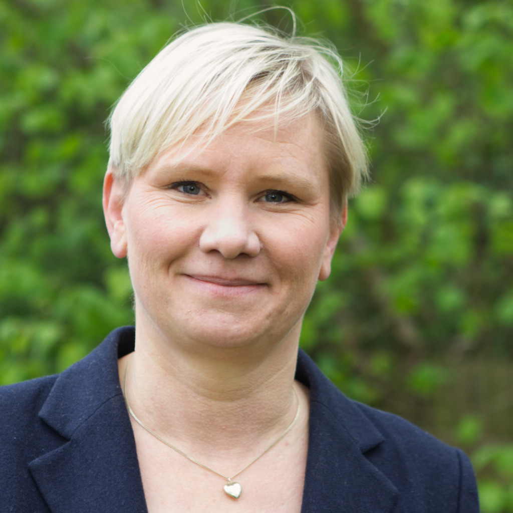 Gudrun Viehweg - Geschäftsführerin - Amtshof Eicklingen GmbH & Co KG | XING