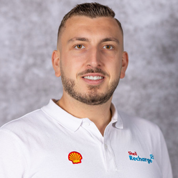 Christos Tsikrikas