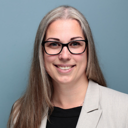 Nadine Büker