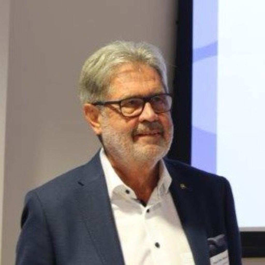 Dipl.Ing. HansPeter Beyeler Bauführer, Geschäftsführer