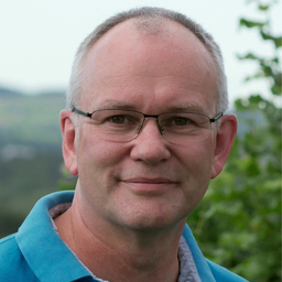 Dr. Roland Lares