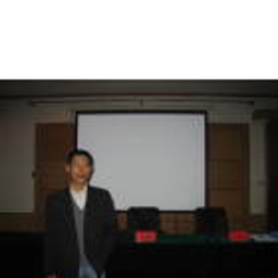 Prof. 圣章 韩