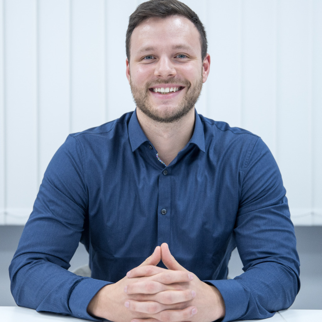 Robert Hansmann Lead Consultant engaged & Company GmbH XING