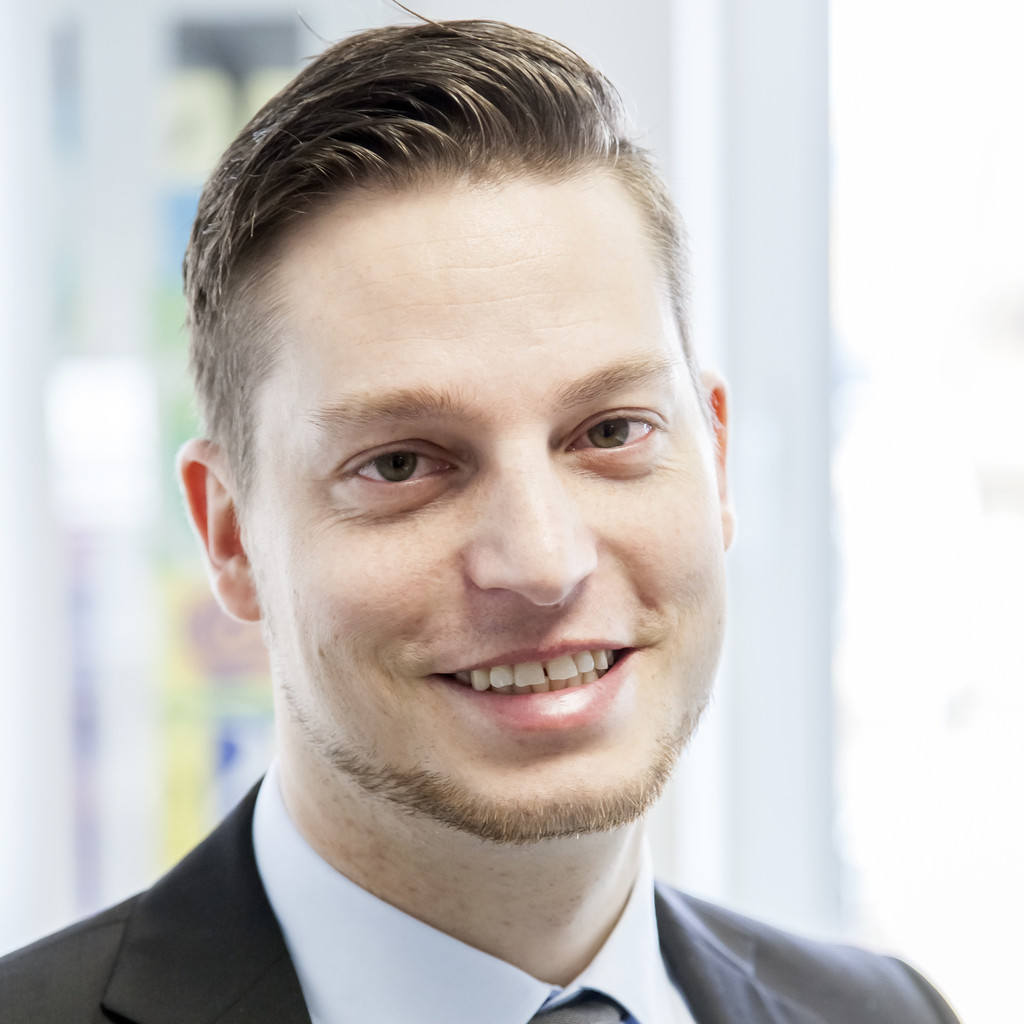 Robert Hacker Head of Marketing Quanos Service Solutions GmbH XING