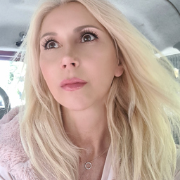 Ela Hofmann