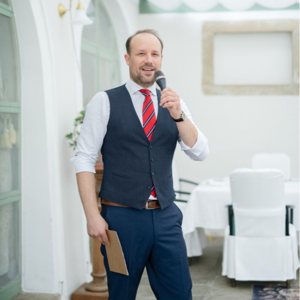 Gernot Danowski Moderator / Redakteur / Unterhalter Gernot XING