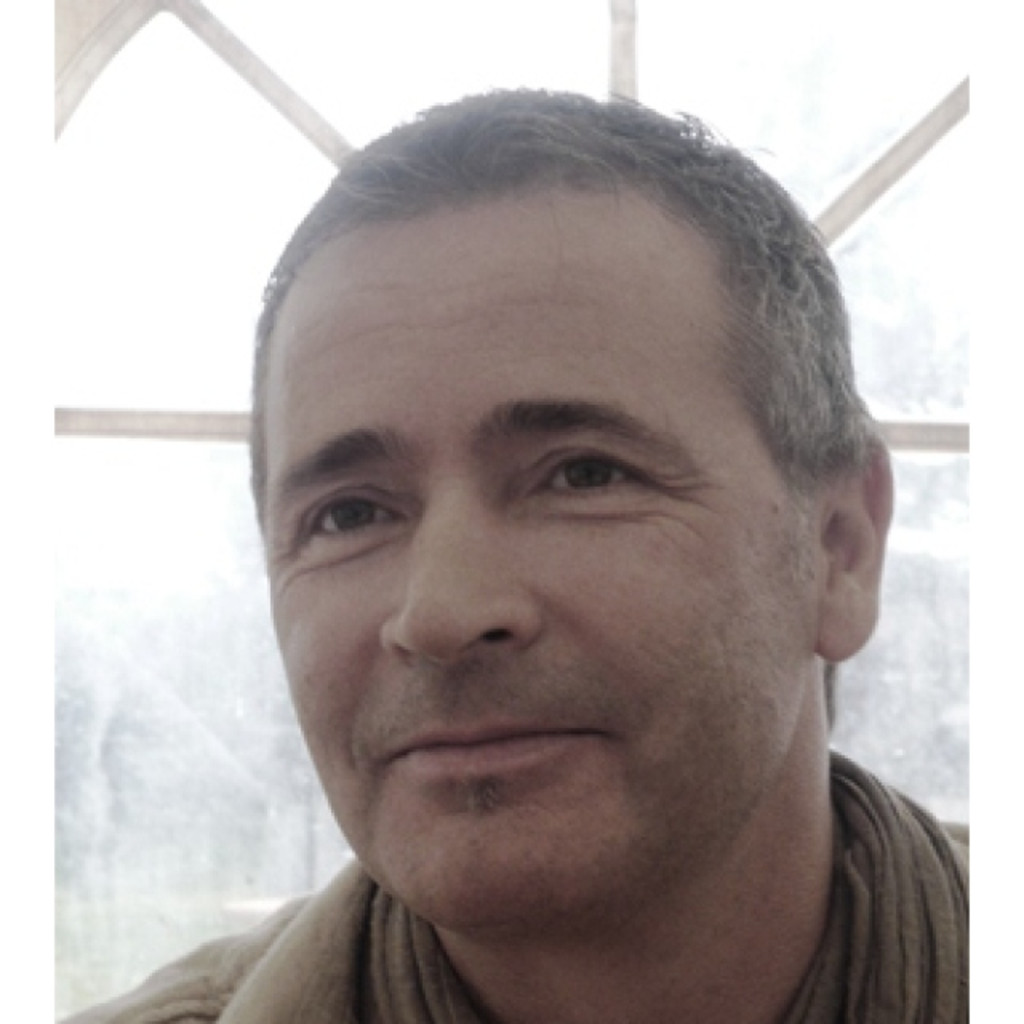 Hansjoerg Stibi Senior Project Manager & IT Security Consultant e3