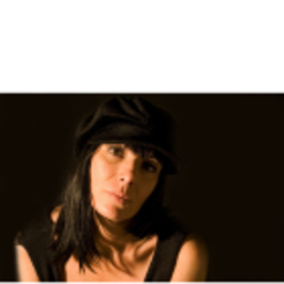 LAURA ARNANDIS MAYANS