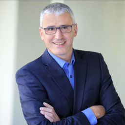 Dr. Tobias Dirnecker