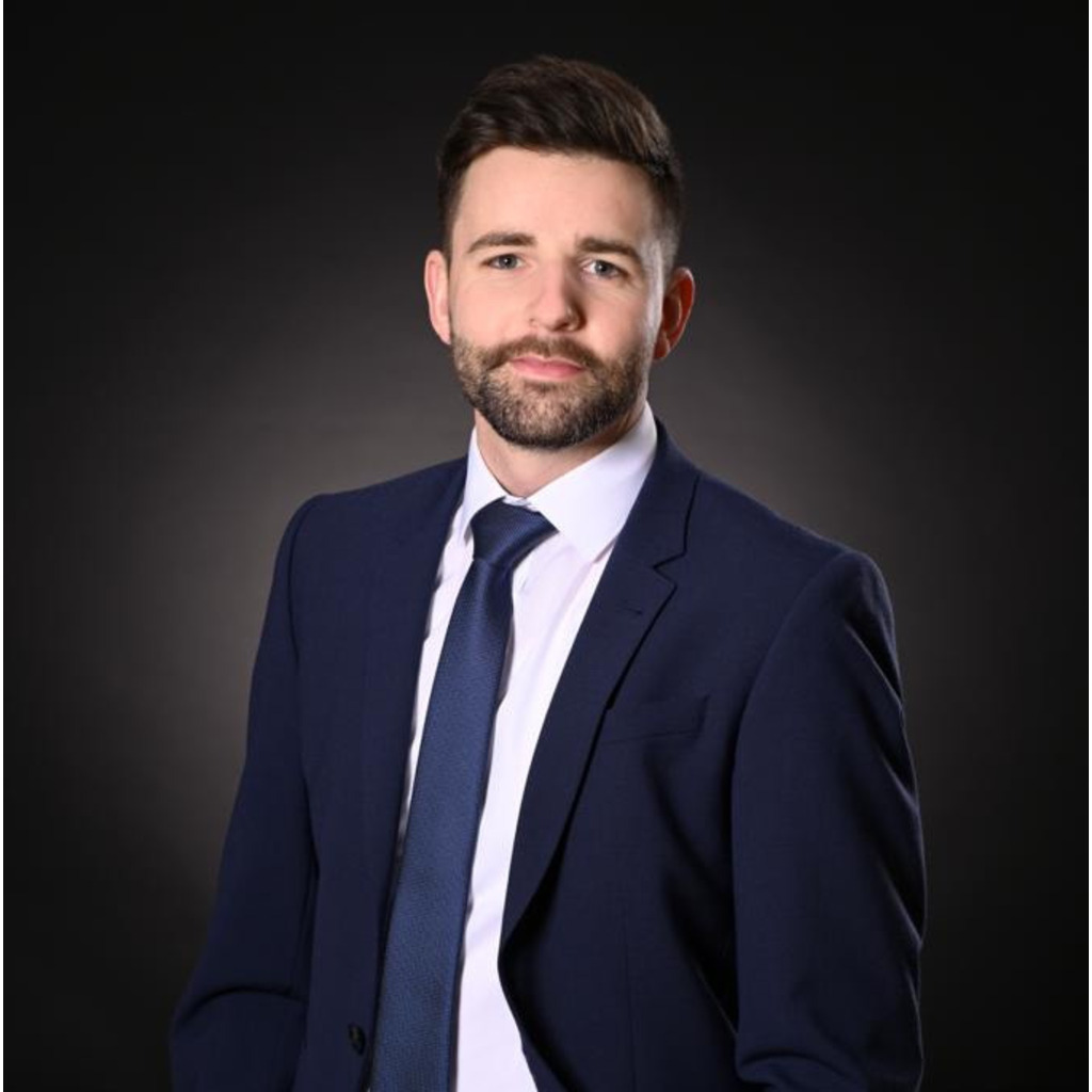 Dr. Lukas Brieger International Customer and Application Support C