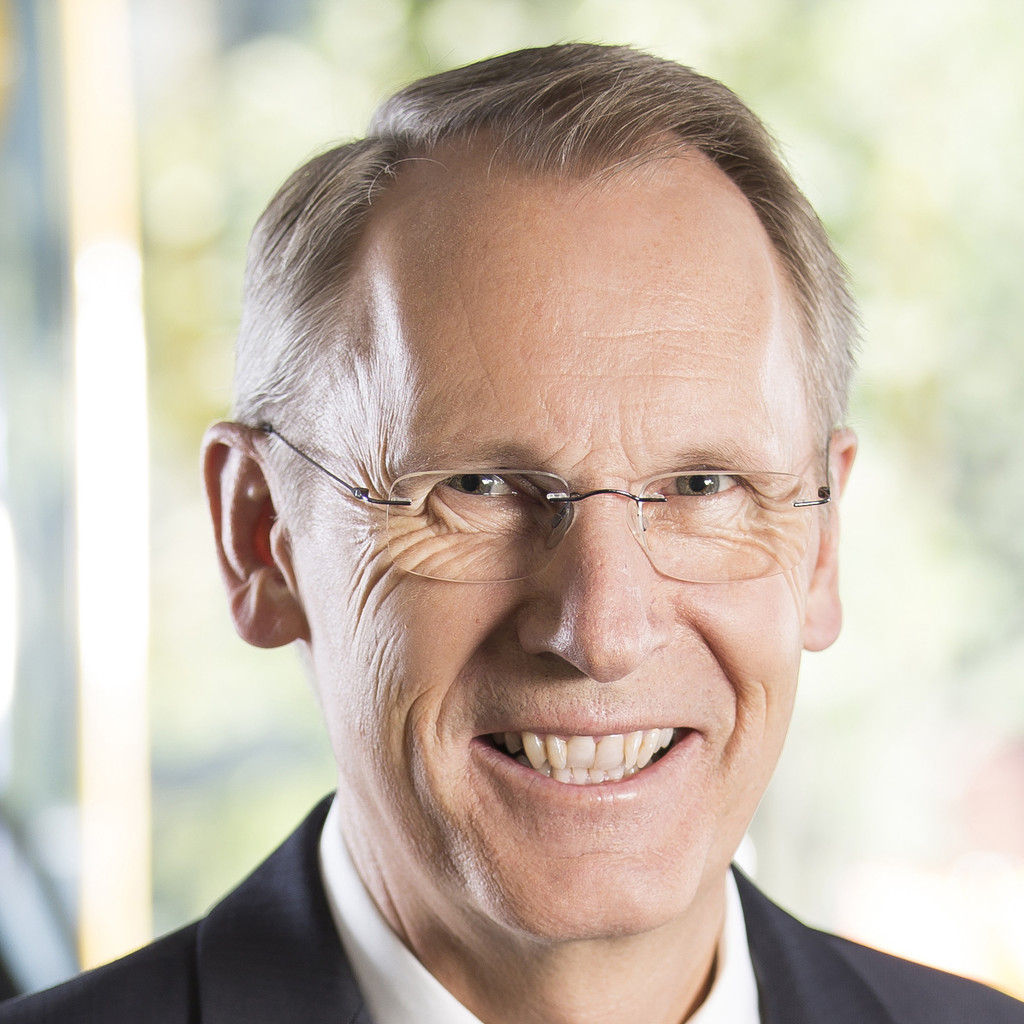 Daniel Schlatter Leiter Markt Schweiz PostAuto Schweiz AG XING