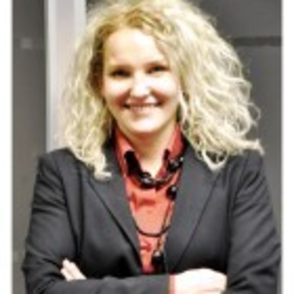 Kamila Walęcka Consultant Antal XING