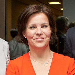 Dr. Yvonne Lutsch