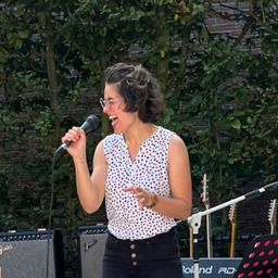 Sabrina Deling