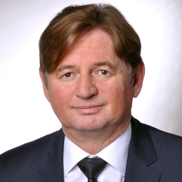 Stefan Bayer