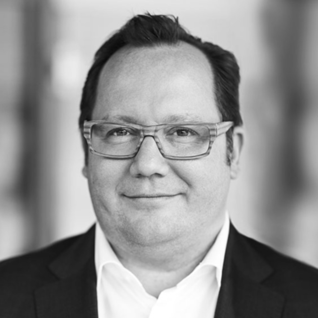 Ralf Hertneck Founder CEO Santa Saves Trees XING